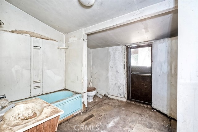 Detail Gallery Image 11 of 18 For 29046 Miller Rd, Valley Center,  CA 92082 - 1 Beds | 1 Baths