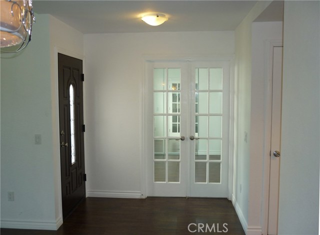 2762 E Saint Andrews Street, Ontario CA: https://media.crmls.org/medias/d67ac894-9c78-4123-b705-e0bf2bd6ab0c.jpg