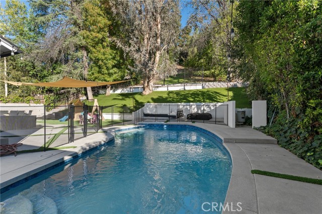 Detail Gallery Image 24 of 36 For 5244 Vanalden, Tarzana,  CA 91356 - 3 Beds | 2/1 Baths