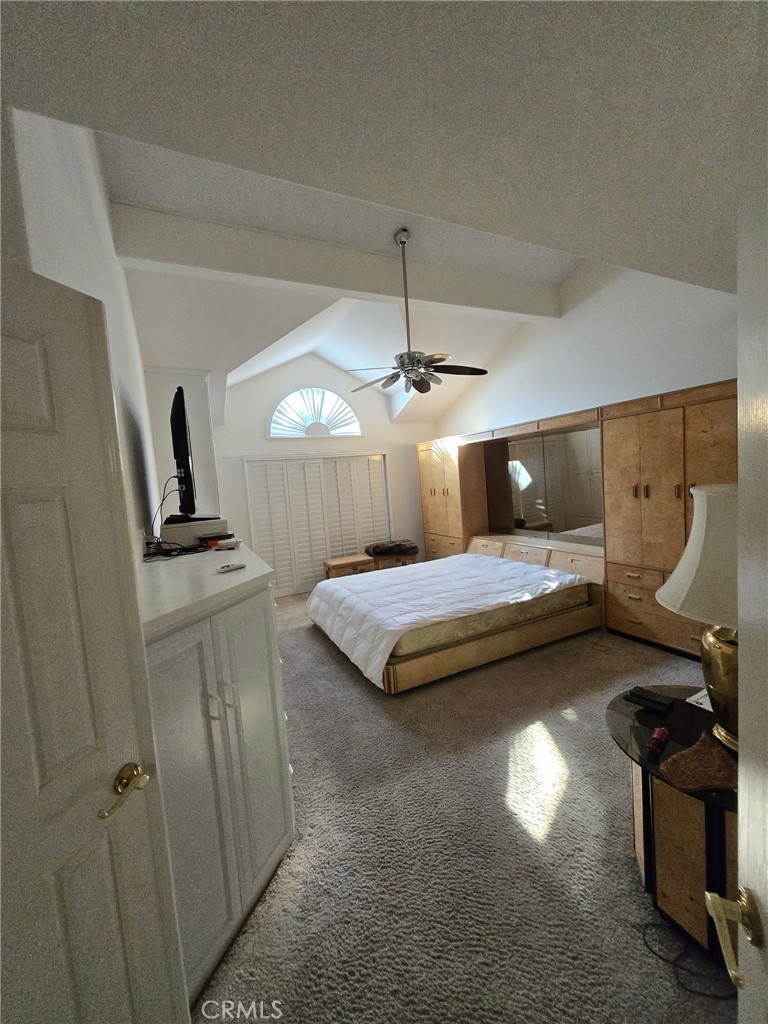 https://media.crmls.org/medias/d67b9002-71f0-4bf0-8f8f-34f691607557.jpg?preset=X-Large