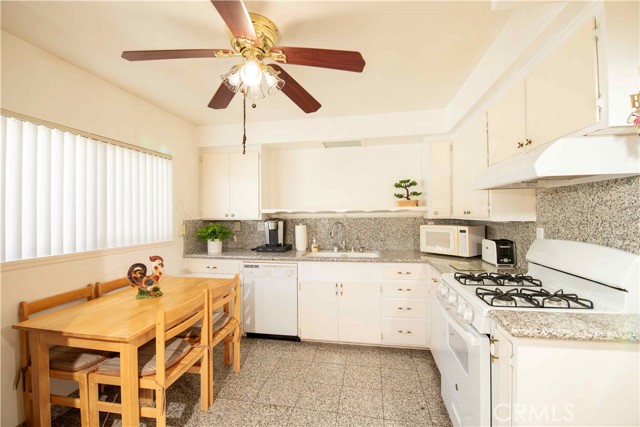 Detail Gallery Image 13 of 25 For 714 Brossard Dr, Thousand Oaks,  CA 91360 - 3 Beds | 2 Baths