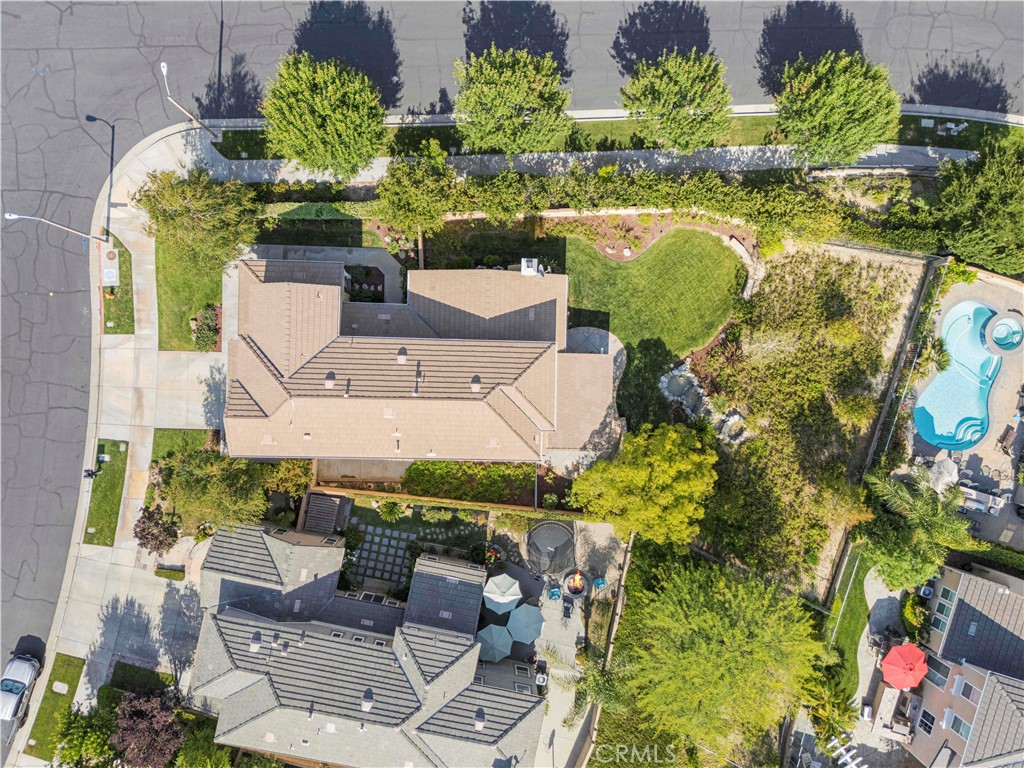 https://media.crmls.org/medias/d67c3354-690b-4e90-a9c8-aa5b4034ce93.jpg?preset=X-Large