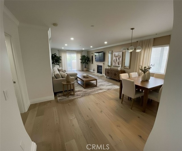 Detail Gallery Image 4 of 66 For 1246 Armacost #101,  Los Angeles,  CA 90025 - 3 Beds | 2/1 Baths