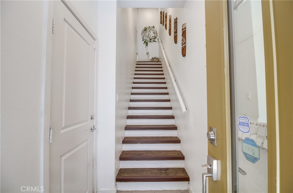 MLS #OC25117996 img 5