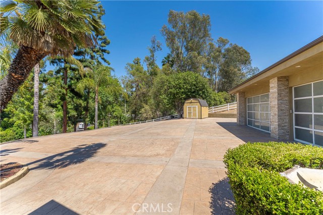 Image 4 of 67 For 950 Spring Meadow Drive