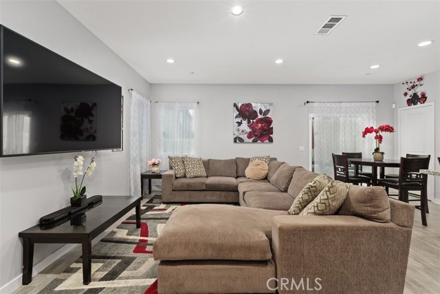 Detail Gallery Image 13 of 54 For 27482 Basalt, Moreno Valley,  CA 92555 - 4 Beds | 2/1 Baths