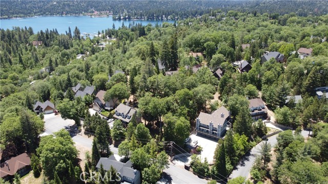 Detail Gallery Image 1 of 14 For 966 Lucerne Ln, Lake Arrowhead,  CA 92352 - – Beds | – Baths