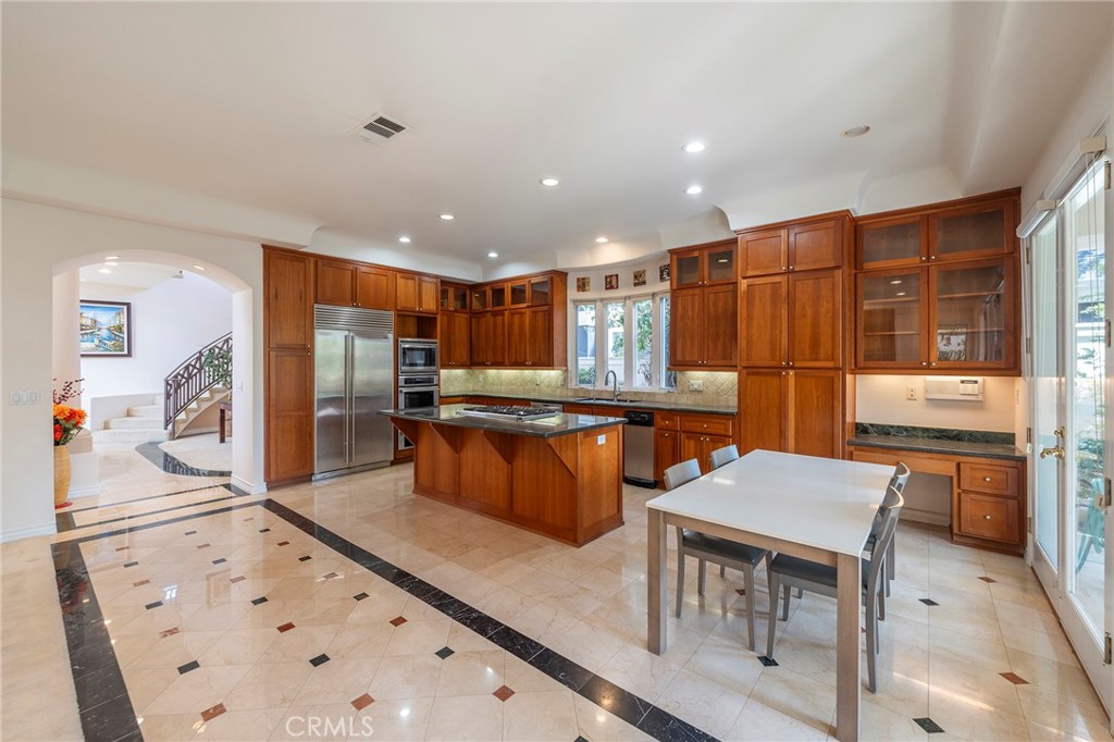 MLS #SB25280783 image #9