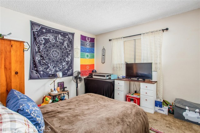 2307 El Toro Circle, Hemet CA: https://media.crmls.org/medias/d68028a6-20b8-45ba-8aa4-10b20ce50417.jpg
