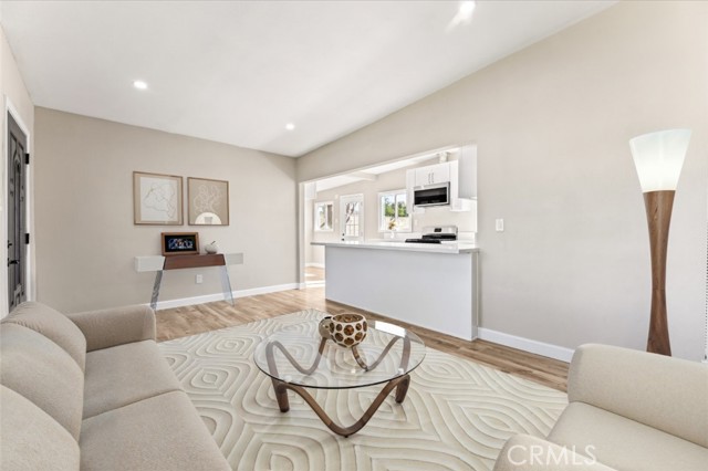 Detail Gallery Image 10 of 48 For 9020 Bright Ave, Whittier,  CA 90602 - 3 Beds | 1 Baths