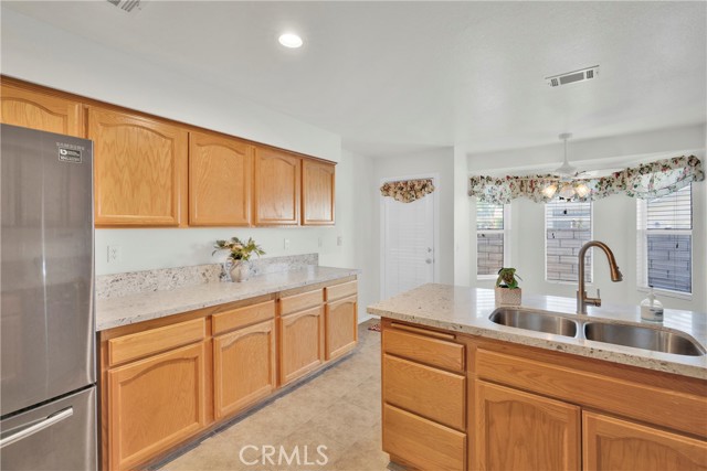 11246 Pleasant Hills Drive, Apple Valley CA: https://media.crmls.org/medias/d6803fb8-1ac0-40da-84f9-cc2f3fd235dc.jpg