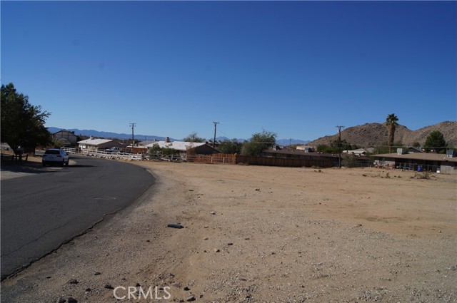 0 Carlisle Rd, Apple Valley, California 92307, ,Land,For Sale,0 Carlisle Rd,CRPF22219723