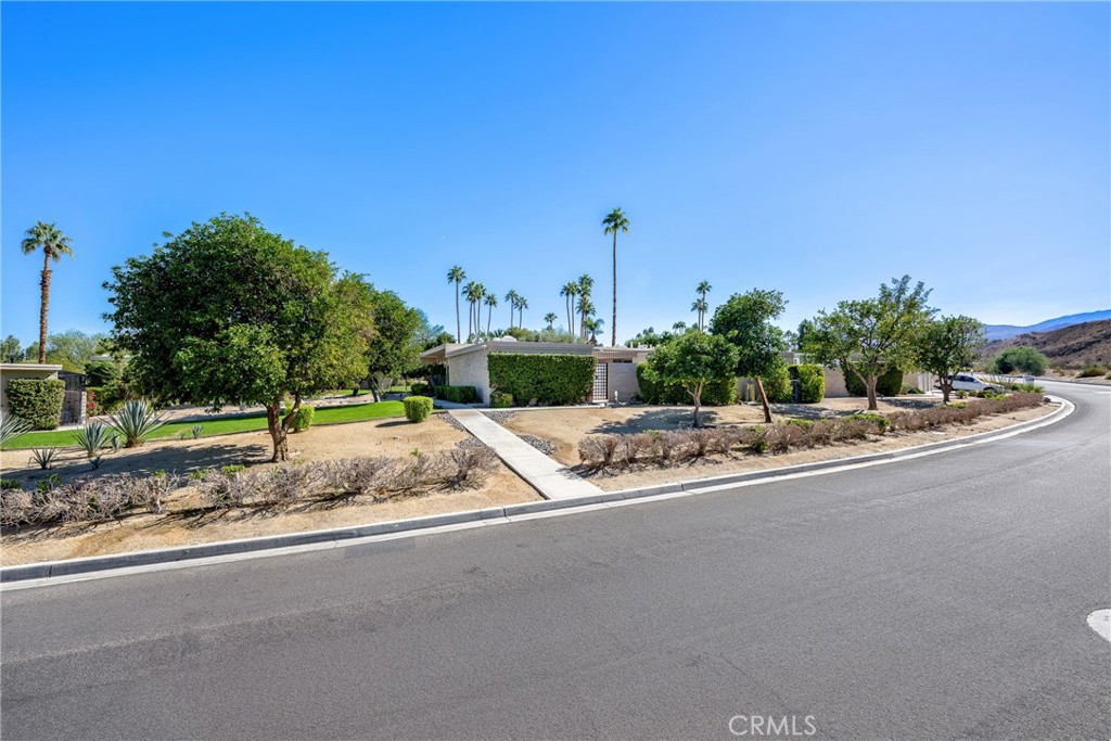 MLS #CV25252967 image #1