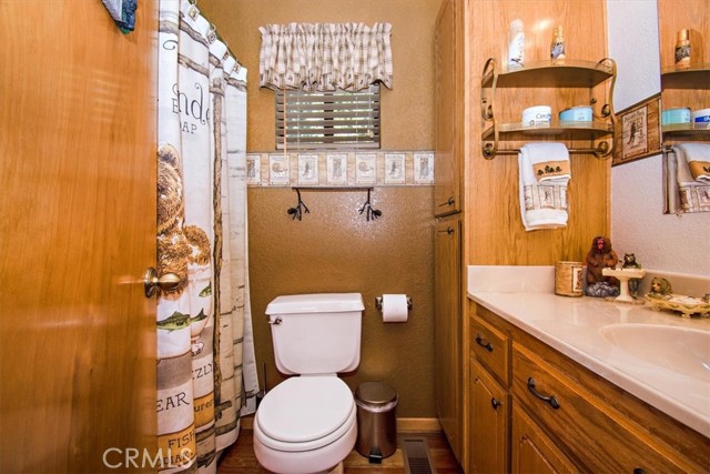 Detail Gallery Image 20 of 41 For 638 Buckingham Square, Lake Arrowhead,  CA 92352 - 3 Beds | 1/1 Baths