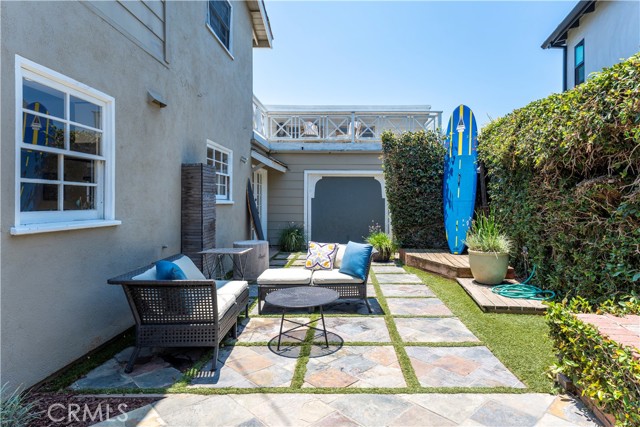 1733 Bayou Way, Seal Beach CA: https://media.crmls.org/medias/d681c621-a6fc-4f7f-bfea-a59b406268c5.jpg