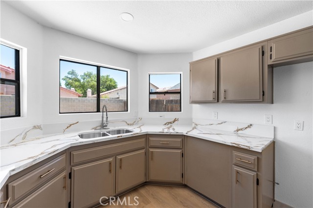 44130 Dahlia Street, Lancaster CA: https://media.crmls.org/medias/d682e51e-aad4-4937-80ef-a157e77cdf6d.jpg