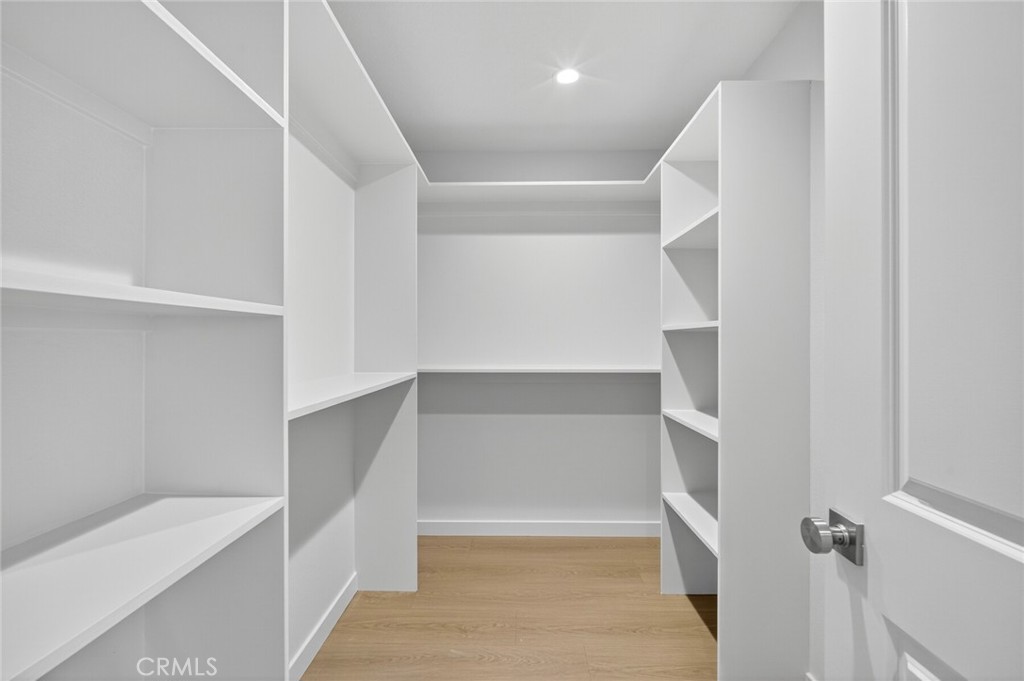 MLS #OC25245288 image #36