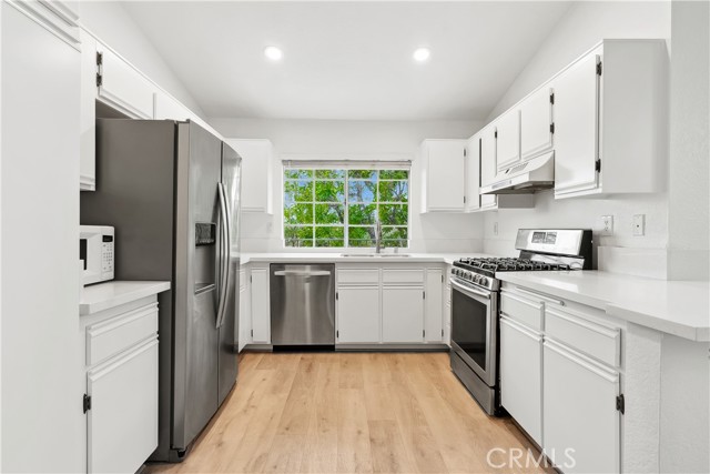 Detail Gallery Image 4 of 31 For 35 Violado, Rancho Santa Margarita,  CA 92688 - 2 Beds | 2 Baths