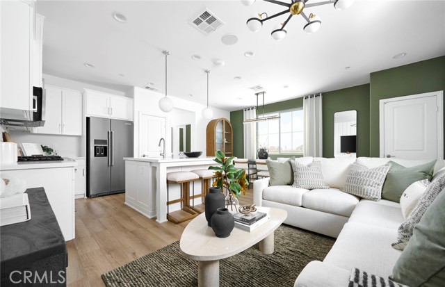 4224 East Honeybee Paseo, Ontario CA: https://media.crmls.org/medias/d6856c9e-6843-4682-a818-c50426768b3a.jpg