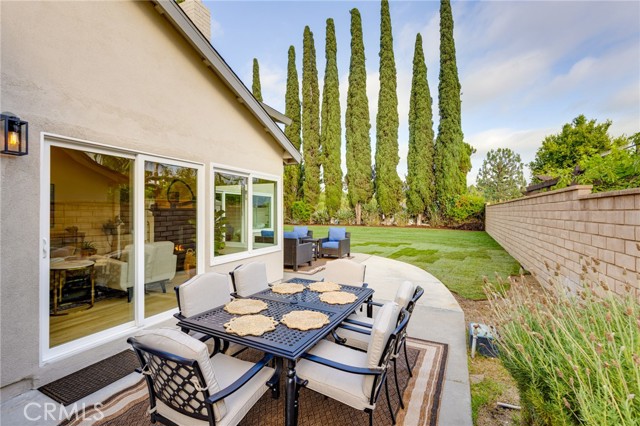 24595 Alcoba Drive, Mission Viejo CA: https://media.crmls.org/medias/d685fdb2-5e50-4e8a-9832-975d69d7ea5d.jpg