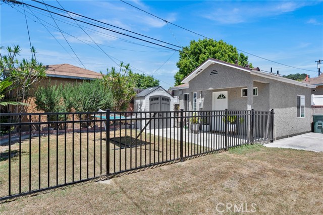Detail Gallery Image 25 of 28 For 6107 Del Amo Bld, Lakewood,  CA 90713 - 4 Beds | 3 Baths