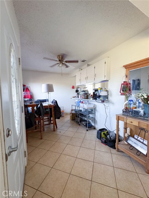 Detail Gallery Image 9 of 18 For 1140 Front St, Livingston,  CA 95334 - 3 Beds | 2 Baths