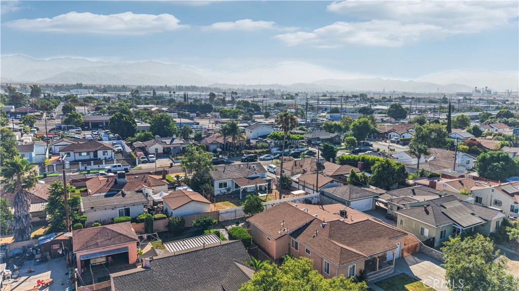 https://media.crmls.org/medias/d6862c37-aae3-4593-b061-24d4355d5615.jpg?preset=X-Large