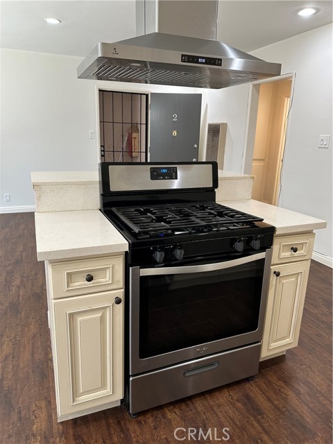 Detail Gallery Image 8 of 16 For 3424 W 170th St #2,  Torrance,  CA 90504 - 1 Beds | 1 Baths