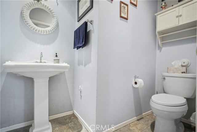 Detail Gallery Image 19 of 39 For 17449 Keswick St, Northridge,  CA 91325 - 3 Beds | 1/1 Baths