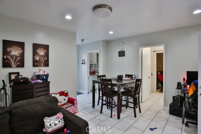 12621 Sweetbriar Drive, Garden Grove CA: https://media.crmls.org/medias/d687559e-3337-474b-aa6a-5df95762ca40.jpg