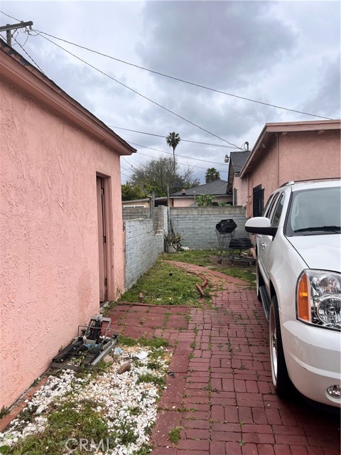 Detail Gallery Image 23 of 31 For 1423 S Poinsettia Ave, Compton,  CA 90221 - 2 Beds | 1/1 Baths