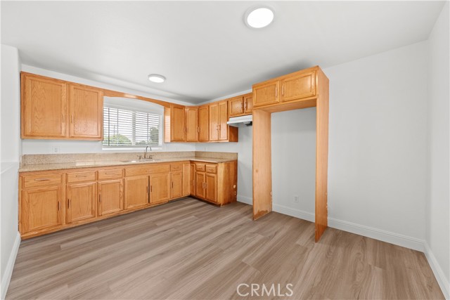 5166 McCallum Avenue, South Gate CA: https://media.crmls.org/medias/d6881d7c-ce9e-456b-9c7b-9e8ca2eb69d1.jpg