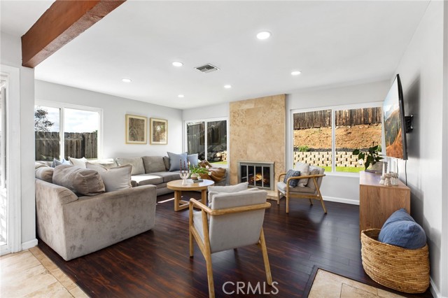 Detail Gallery Image 11 of 44 For 222 Avenida Chapala, San Marcos,  CA 92069 - 4 Beds | 2 Baths