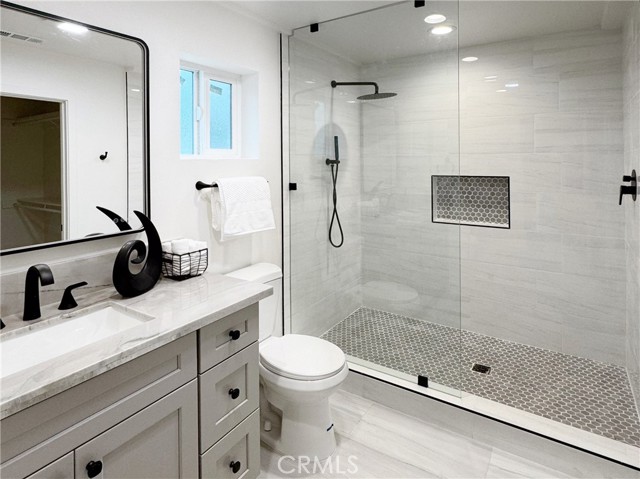 Detail Gallery Image 27 of 57 For 1785 Monte Vista St, Pasadena,  CA 91106 - 4 Beds | 2/1 Baths