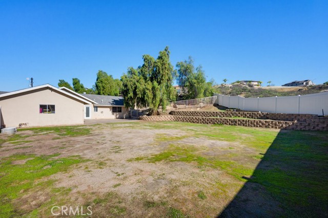 17380 Mockingbird Canyon, Riverside CA: https://media.crmls.org/medias/d6892d00-0f0e-4619-980a-934c271d07a9.jpg