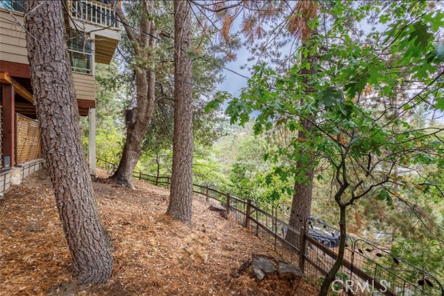 Detail Gallery Image 30 of 32 For 1023 Sandalwood Dr, Lake Arrowhead,  CA 92352 - 3 Beds | 2/1 Baths