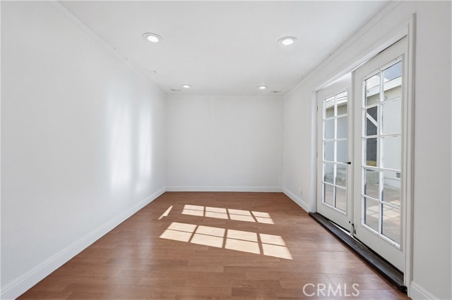 Detail Gallery Image 41 of 47 For 417 S Glenwood Pl., Burbank,  CA 91506 - 5 Beds | 3 Baths