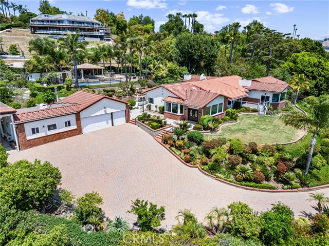 1929 Dorothea Road, La Habra Heights CA: https://media.crmls.org/medias/d6897bde-8839-4905-abce-880d40084b13.jpg