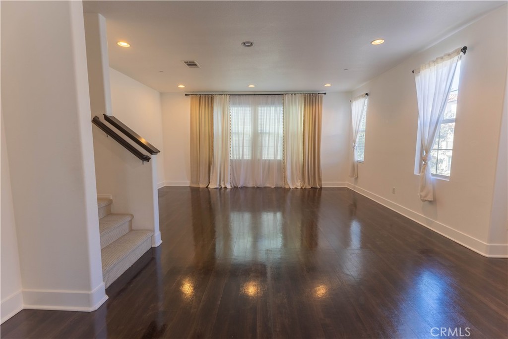 MLS #IG25235868 image #5