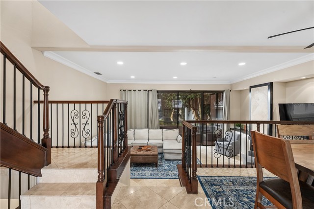 Detail Gallery Image 8 of 43 For 11 Baruna Ct #55,  Newport Beach,  CA 92663 - 3 Beds | 2/1 Baths