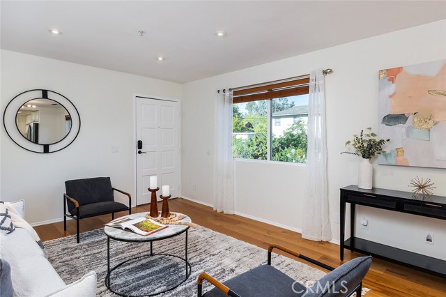 1018 Magnolia Street, South Pasadena CA: https://media.crmls.org/medias/d68a34eb-a9cc-44ae-a0b3-6eaa221738c3.jpg