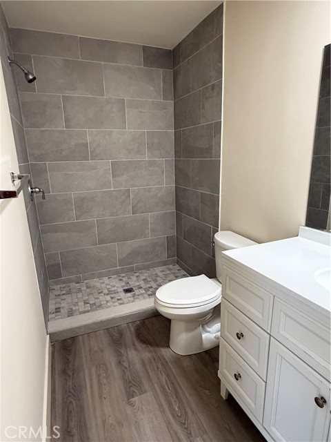 Detail Gallery Image 6 of 8 For 2210 Clark Ln #2,  Redondo Beach,  CA 90278 - 2 Beds | 2 Baths