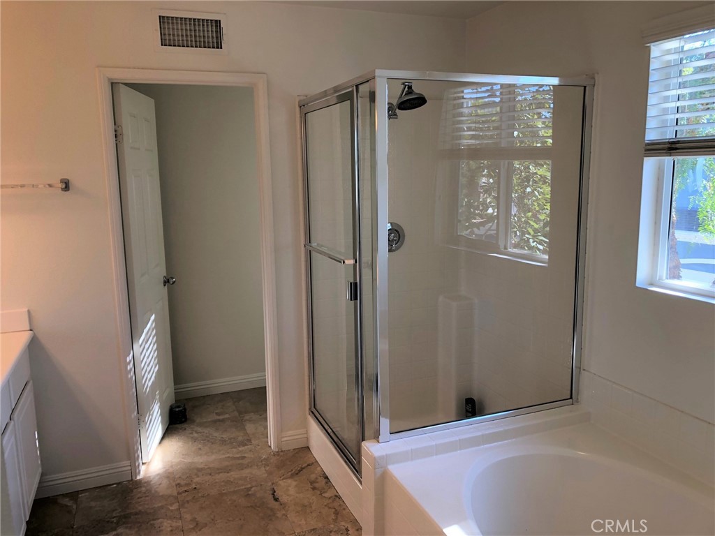 MLS #OC25257787 image #16