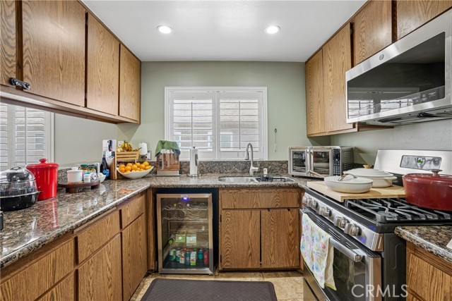 2 Bed Home for Sale in Los Angeles, California