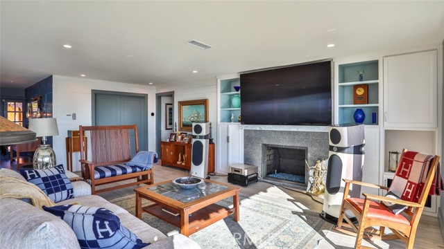 Detail Gallery Image 13 of 71 For 185 E Avenida Cordoba, San Clemente,  CA 92672 - 3 Beds | 2/1 Baths