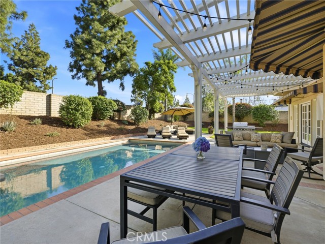 Detail Gallery Image 38 of 45 For 11030 Willowbrae, Chatsworth,  CA 91311 - 4 Beds | 4 Baths