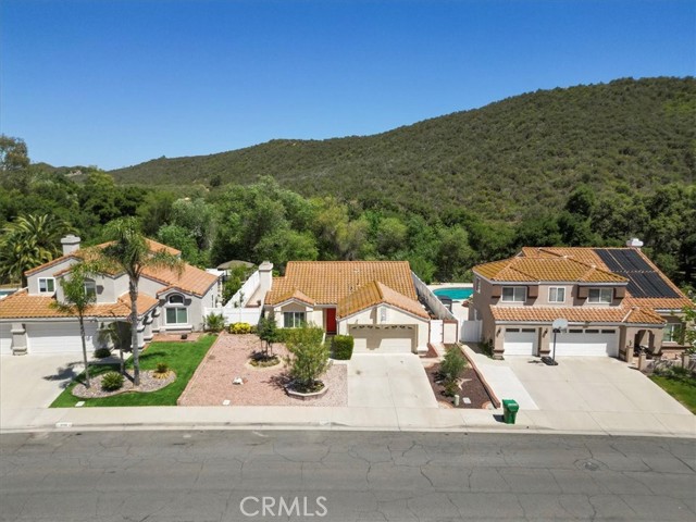 Detail Gallery Image 1 of 33 For 36364 Provence Dr, Murrieta,  CA 92562 - 3 Beds | 2 Baths