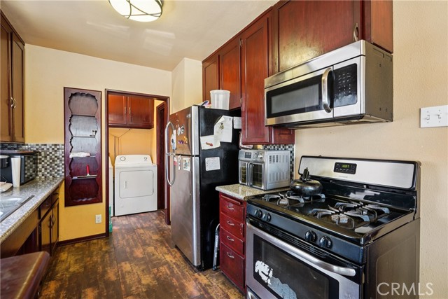 Detail Gallery Image 13 of 30 For 3128 W 110th St, Inglewood,  CA 90303 - 3 Beds | 2 Baths