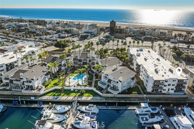 Detail Gallery Image 45 of 48 For 16255 Pacific Cir #204,  Huntington Beach,  CA 92649 - 3 Beds | 3 Baths