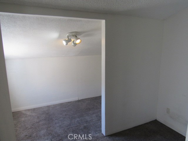 Detail Gallery Image 14 of 32 For 44583 La Paz Rd, Temecula,  CA 92592 - 3 Beds | 2/1 Baths